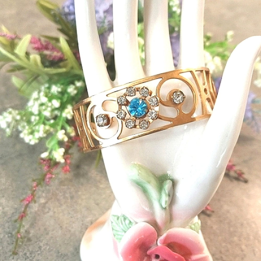 🩵Beautiful Rose Gold and Aqua Blue Gemstone Cuff Bracelet🩵